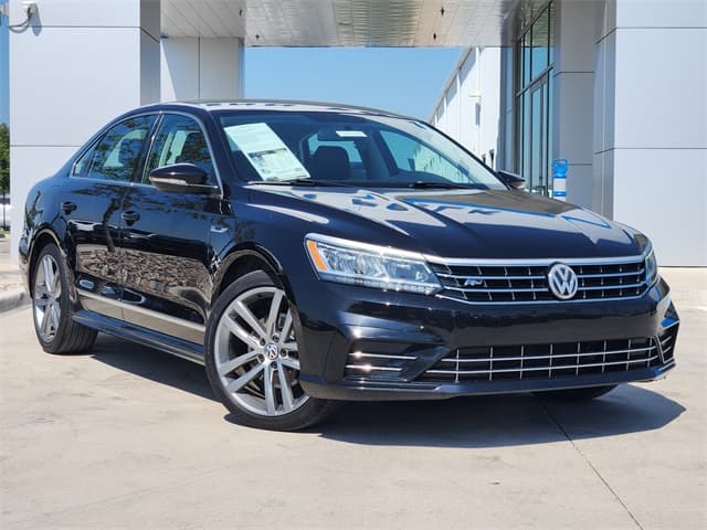 2017 Volkswagen Passat 1.8T R-Line