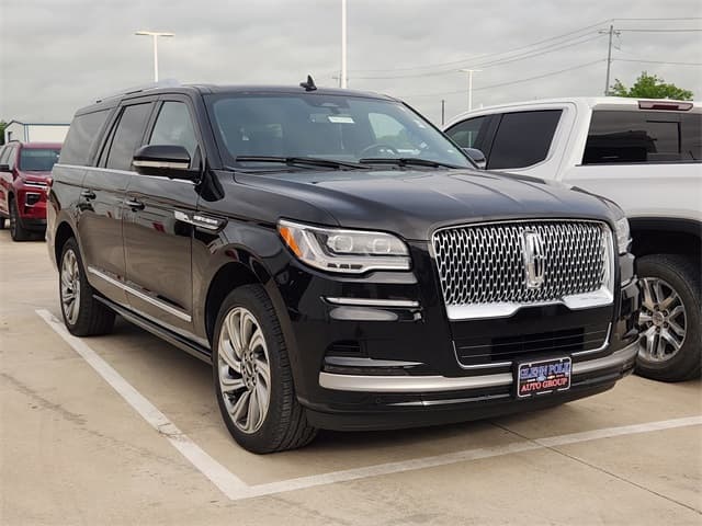 2023 Lincoln Navigator L Reserve