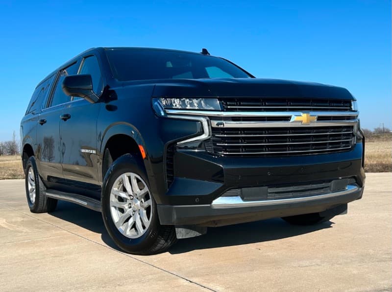 2023 Chevrolet Suburban LT